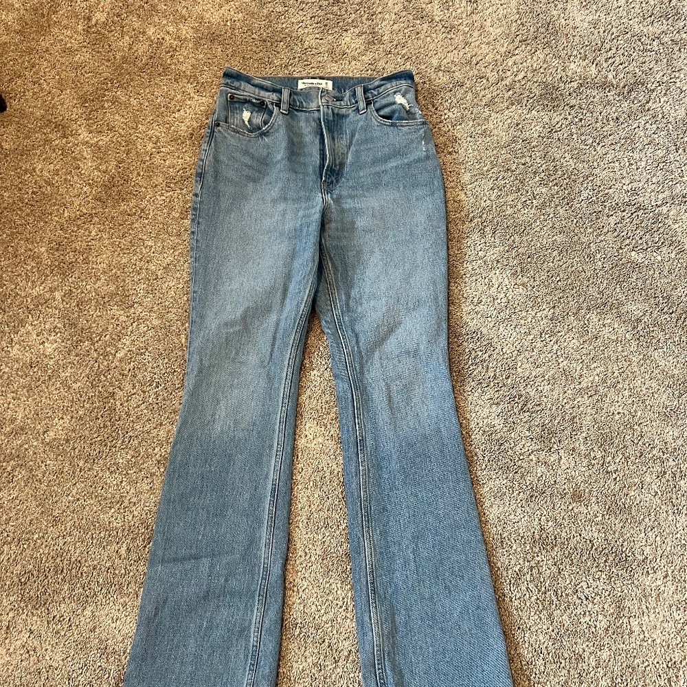 Abercrombie & Fitch High Waisted Flare Jeans